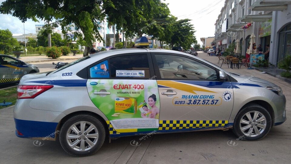 Quảng cáo trên xe taxi Thành Công tại Quảng Ninh