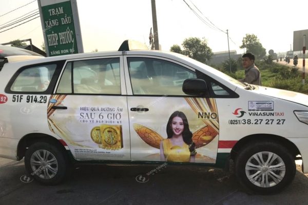 Mega We Care quảng cáo trên 4 cánh cửa taxi Vinasun Bình Dương