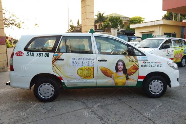 Mega We Care quảng cáo trên 4 cánh cửa taxi Vinasun Nha Trang