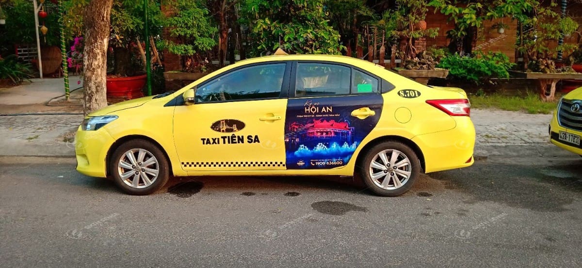 Show Ký ức Hội An kết hợp quảng cáo bên ngoài và trong taxi Tiên Sa