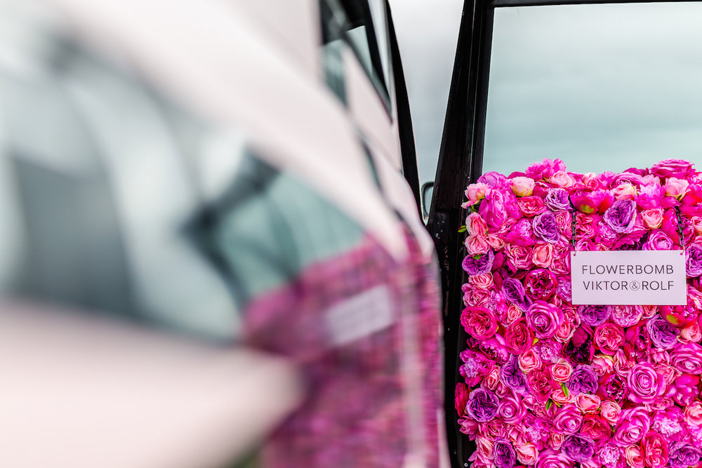 Quảng cáo taxi ngập tràn hương hoa từ L'Oreal Luxe