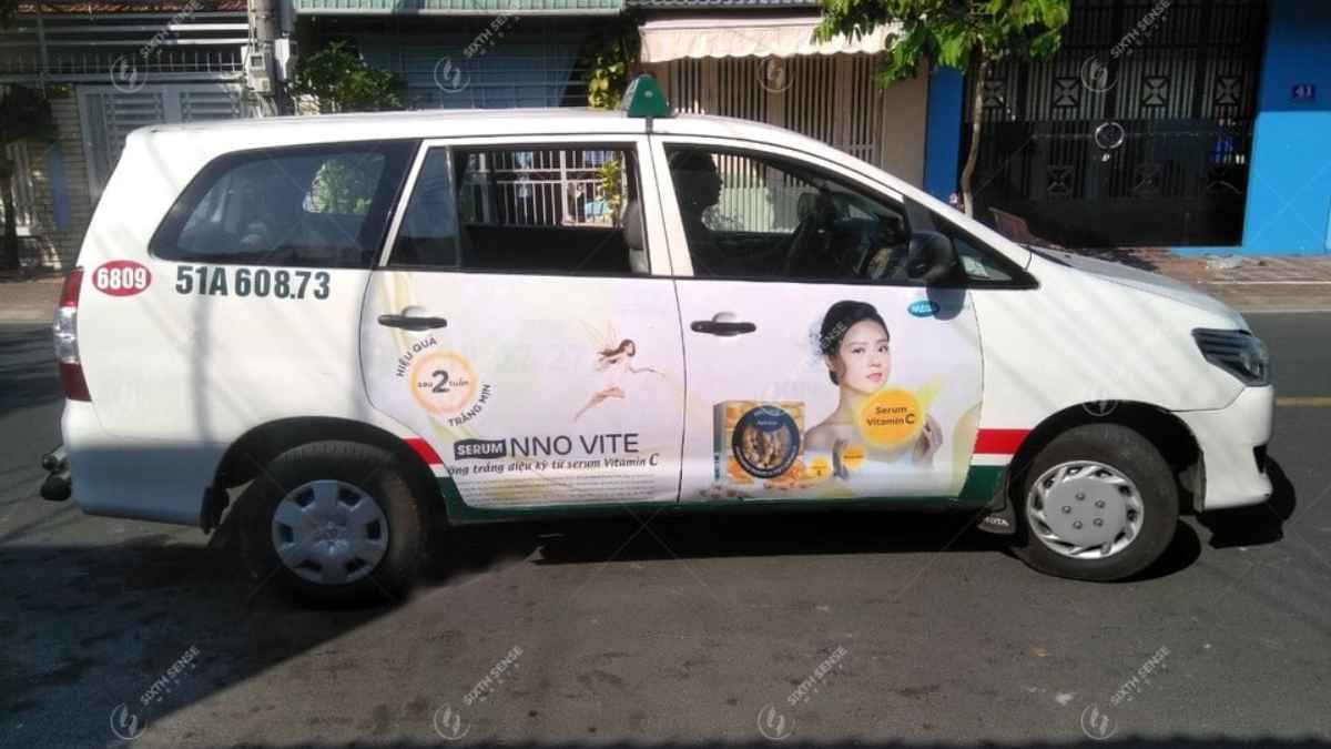 Ngân sách cần tính theo hình thức quảng cáo, số lượng xe và thời gian triển khai