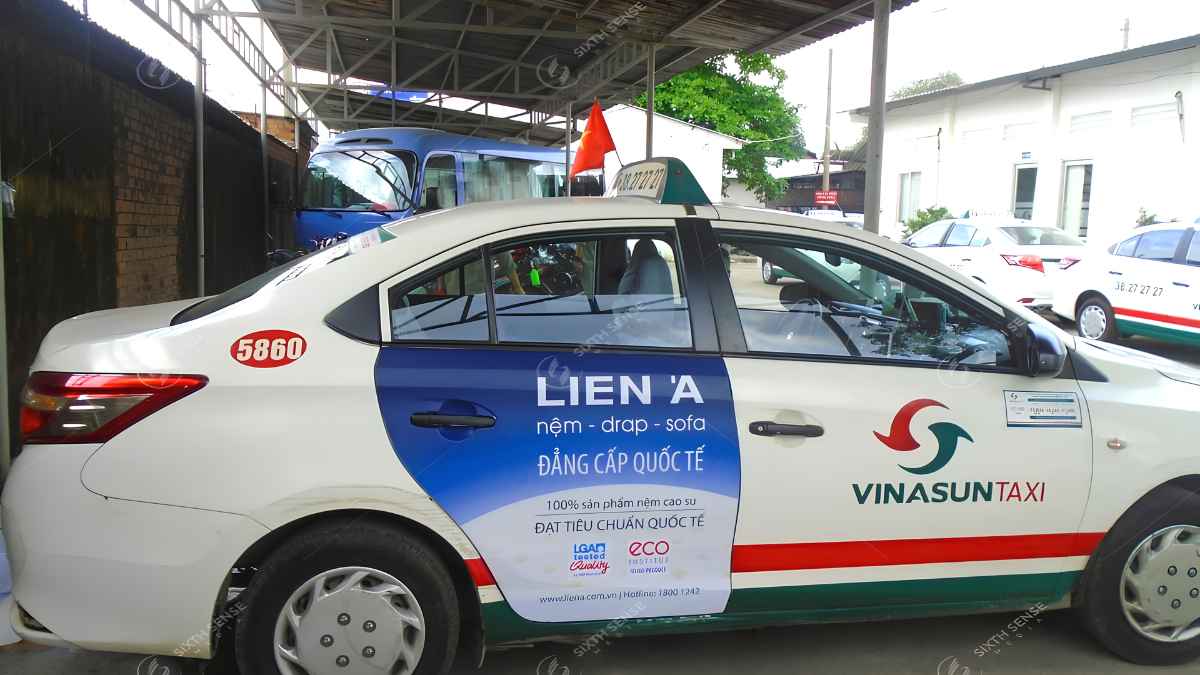 Hơn 100 xe taxi mang hình ảnh Nệm Liên Á đến nhiều khu vực trong thành phố (Nguồn: Dự án SSM)
