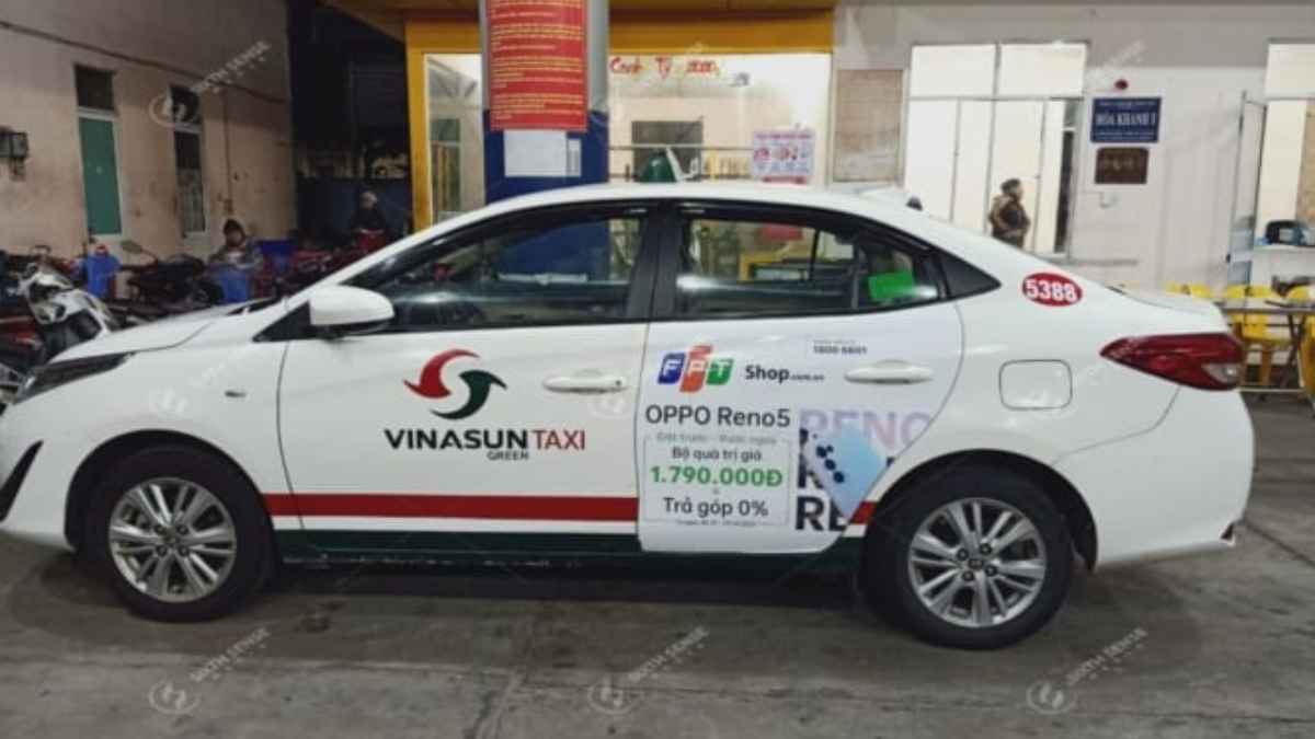 Quảng cáo taxi vinasun cần tuân thủ quy định về diện tích, vị trí và an toàn giao thông