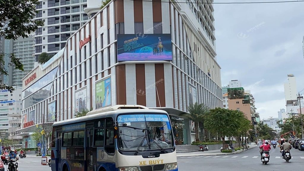 màn hình led quảng cáo ngoài trời nha trang