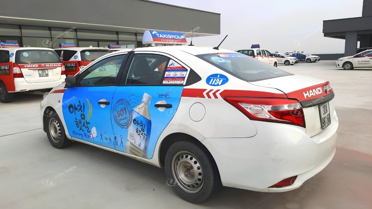 Quảng cáo taxi gia đình có thể linh hoạt theo nhiều phong cách thiết kế. (Nguồn: Dự án SSM)