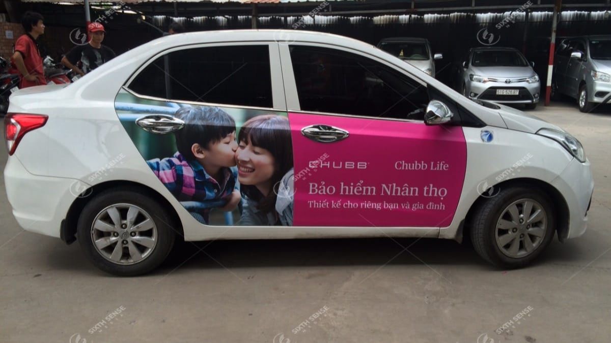 Quảng cáo taxi cần tuân thủ quy định về nội dung, vị trí và diện tích hiển thị. (Nguồn: Dự án SSM)